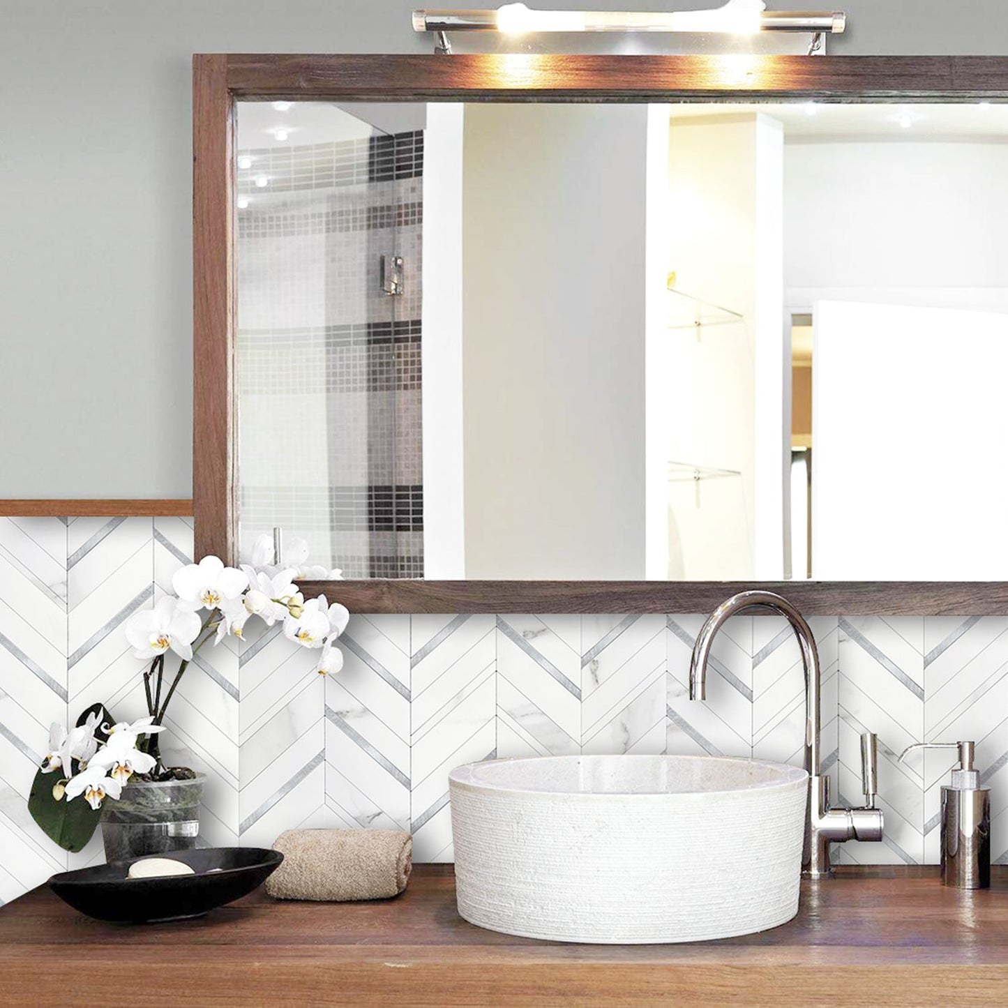 Herringbone Wall Tiles - White Marble Mixed Silver