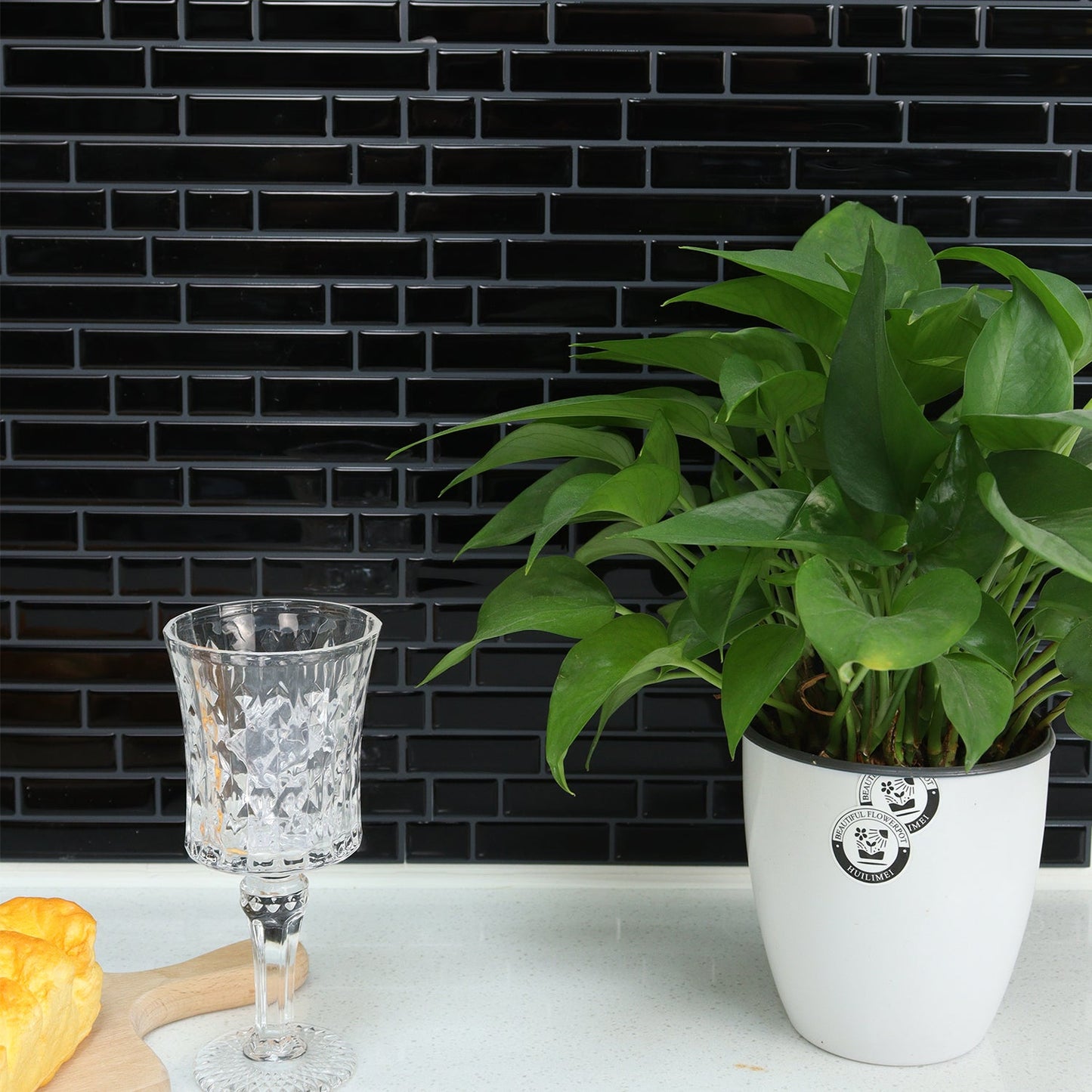 Linear Blend Backsplash - Black