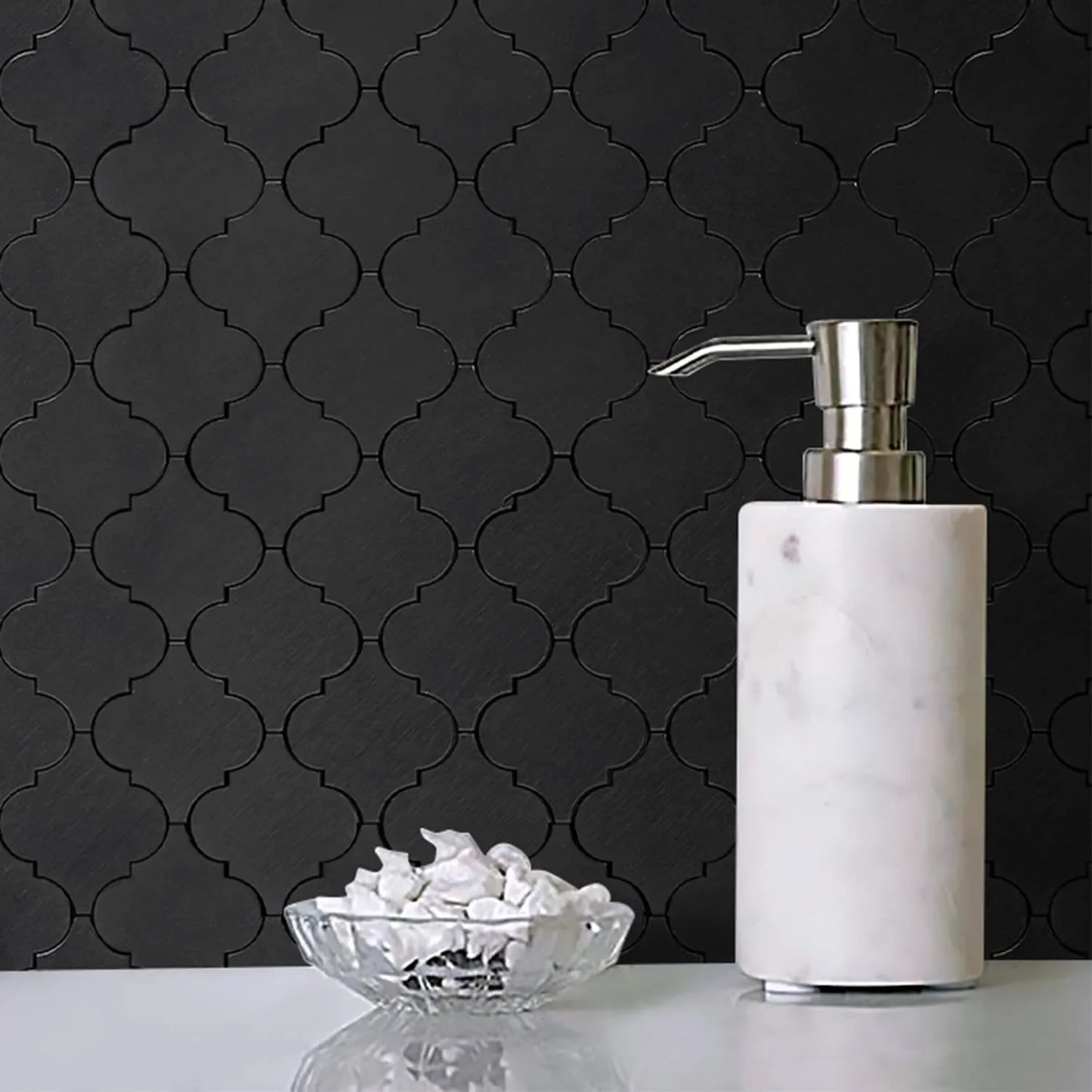 Arabesque Peel and Stick Tiles - Black