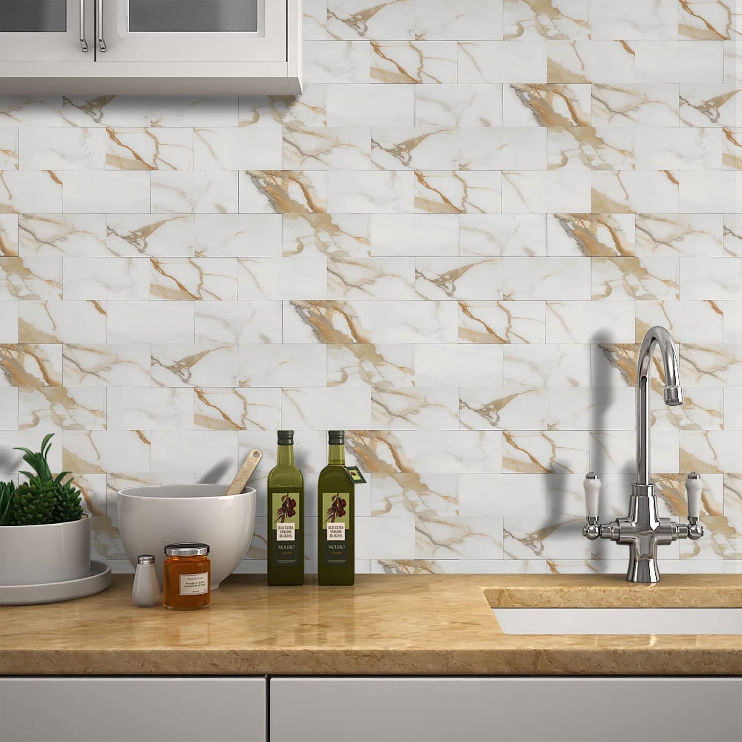 3''x6'' Subway Peel and Stick Tiles - Calacatta Gold