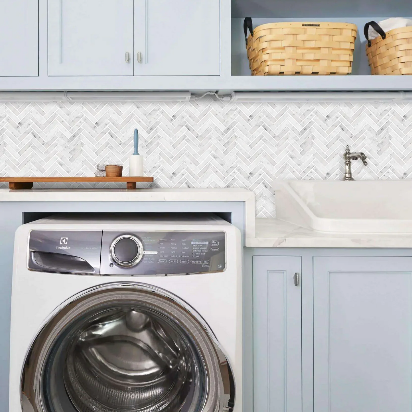 Carrara Marble Look Herringbone Tile - Carrara White